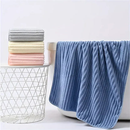 Ręcznik kąpielowy z mikrofibry 300 GSM